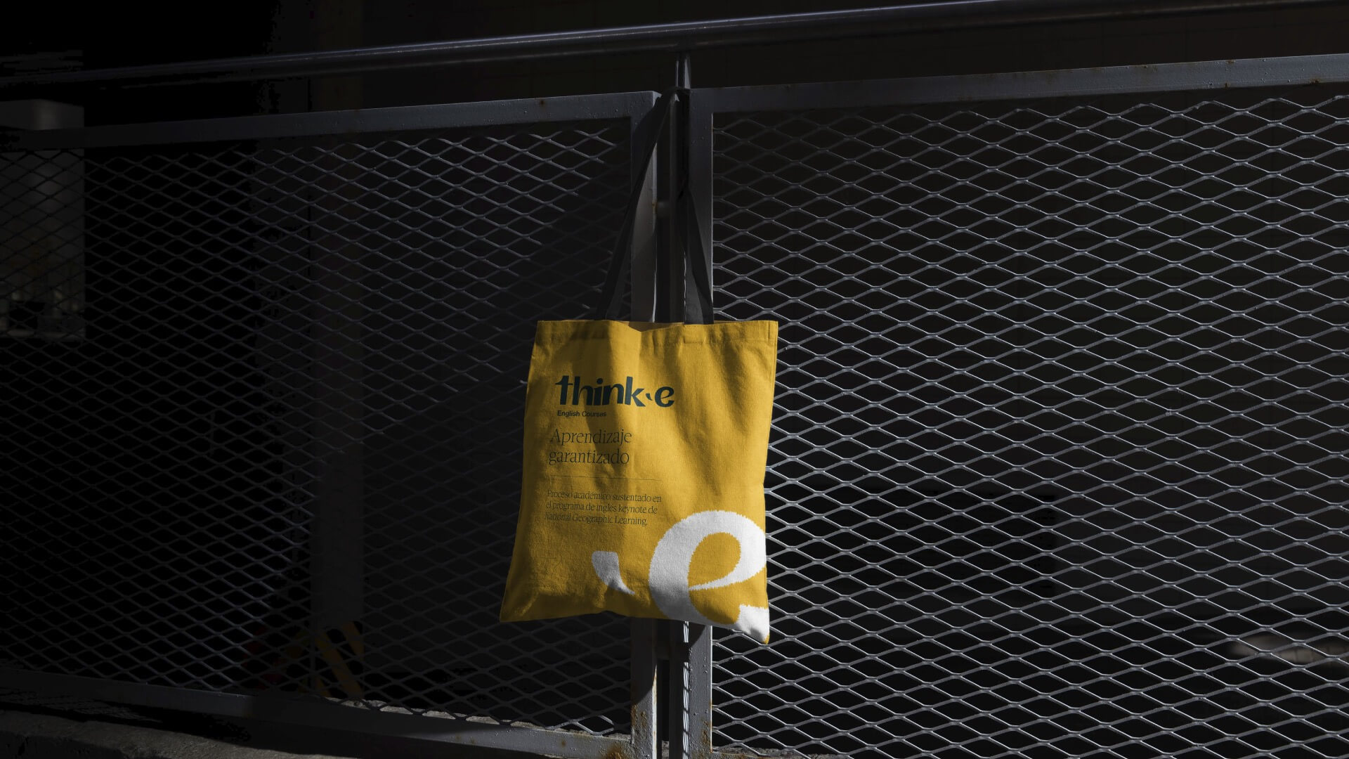 Avec Think-e®